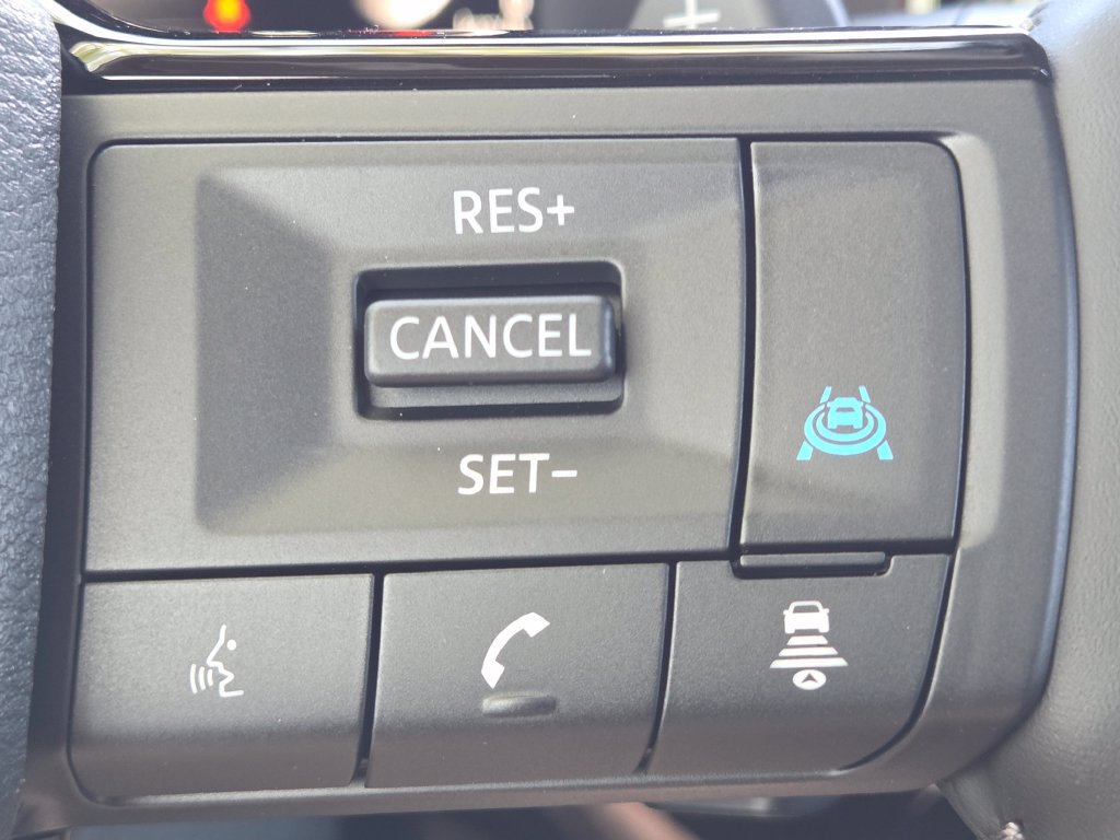 New 2026 Nissan Pathfinder Platinum w/ Accent Package AWD/4WD image 12
