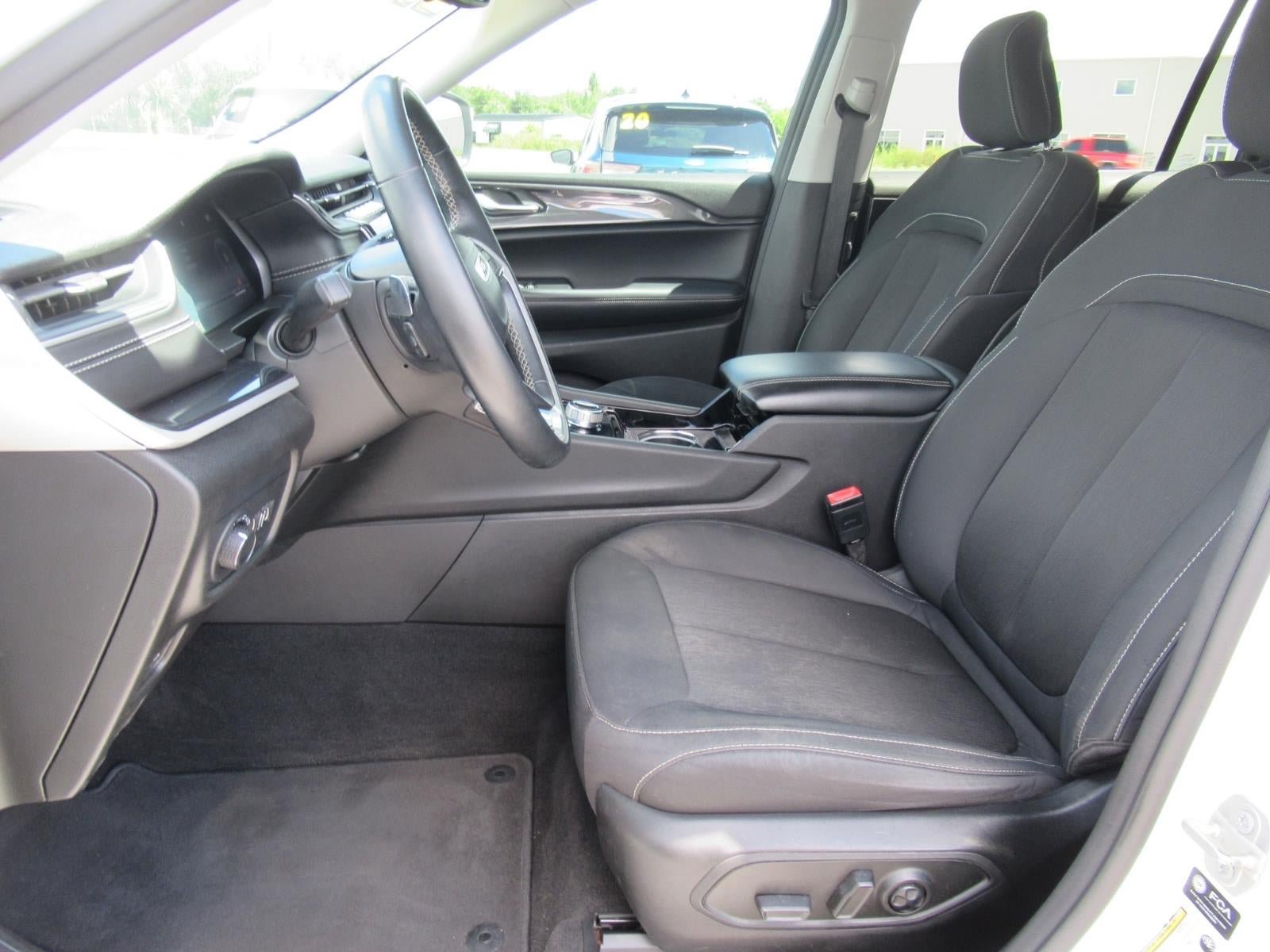 Used 2021 Jeep Grand Cherokee L Laredo w/ Luxury Tech Group I RWD image 18