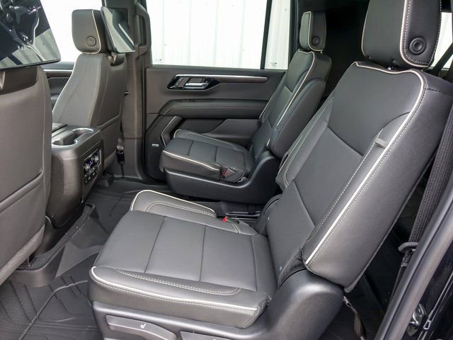New 2026 Chevrolet Suburban Premier AWD/4WD image 19