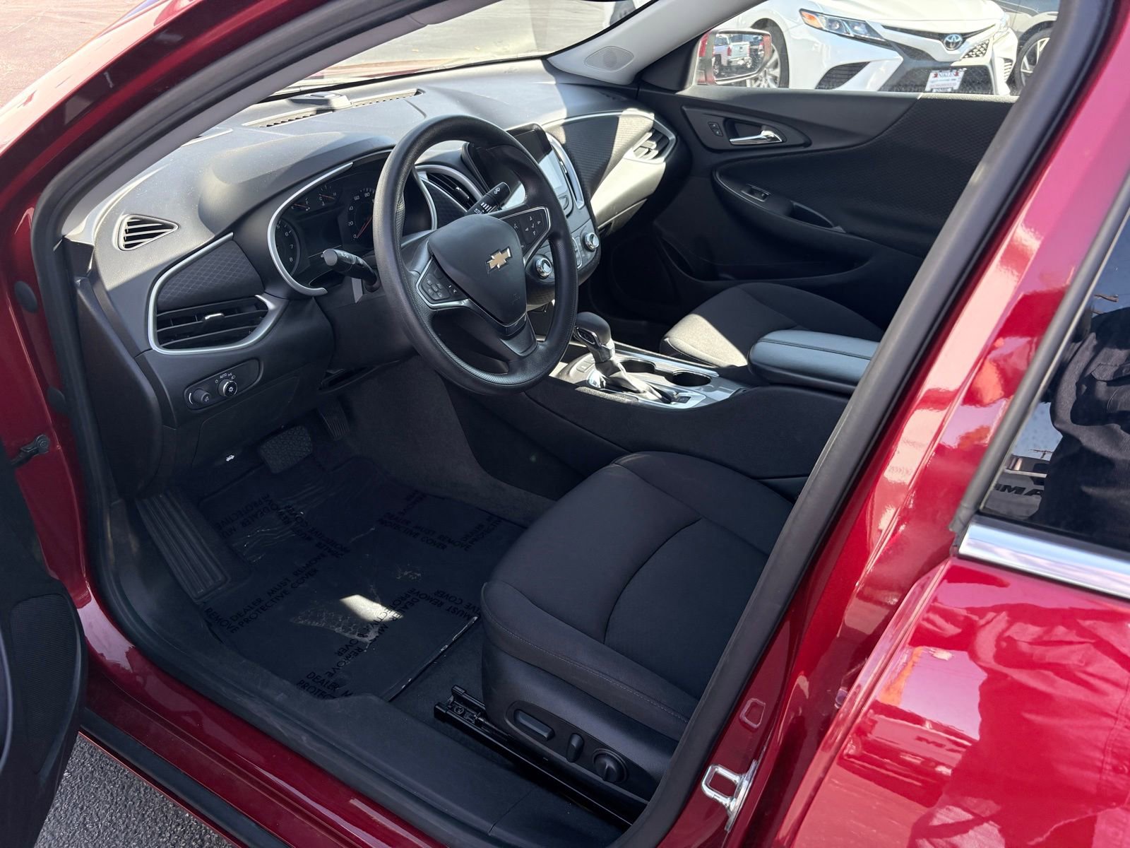 Used 2024 Chevrolet Malibu LT image 16