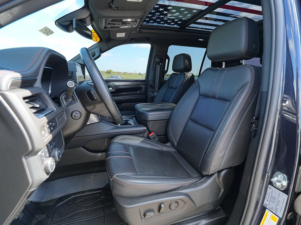 Used 2023 Chevrolet Tahoe RST w/ Luxury Package AWD/4WD image 17