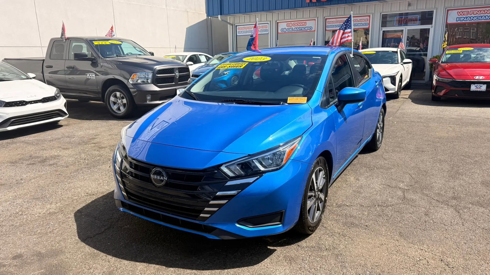 Used 2023 Nissan Versa SV image 4