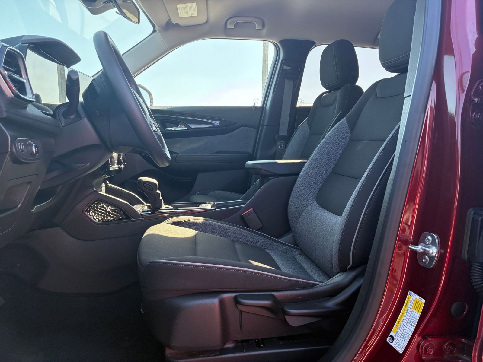 Used 2025 Chevrolet TrailBlazer LT image 24