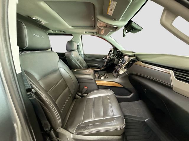 Used 2020 GMC Yukon Denali w/ Denali Premium Package AWD/4WD image 32