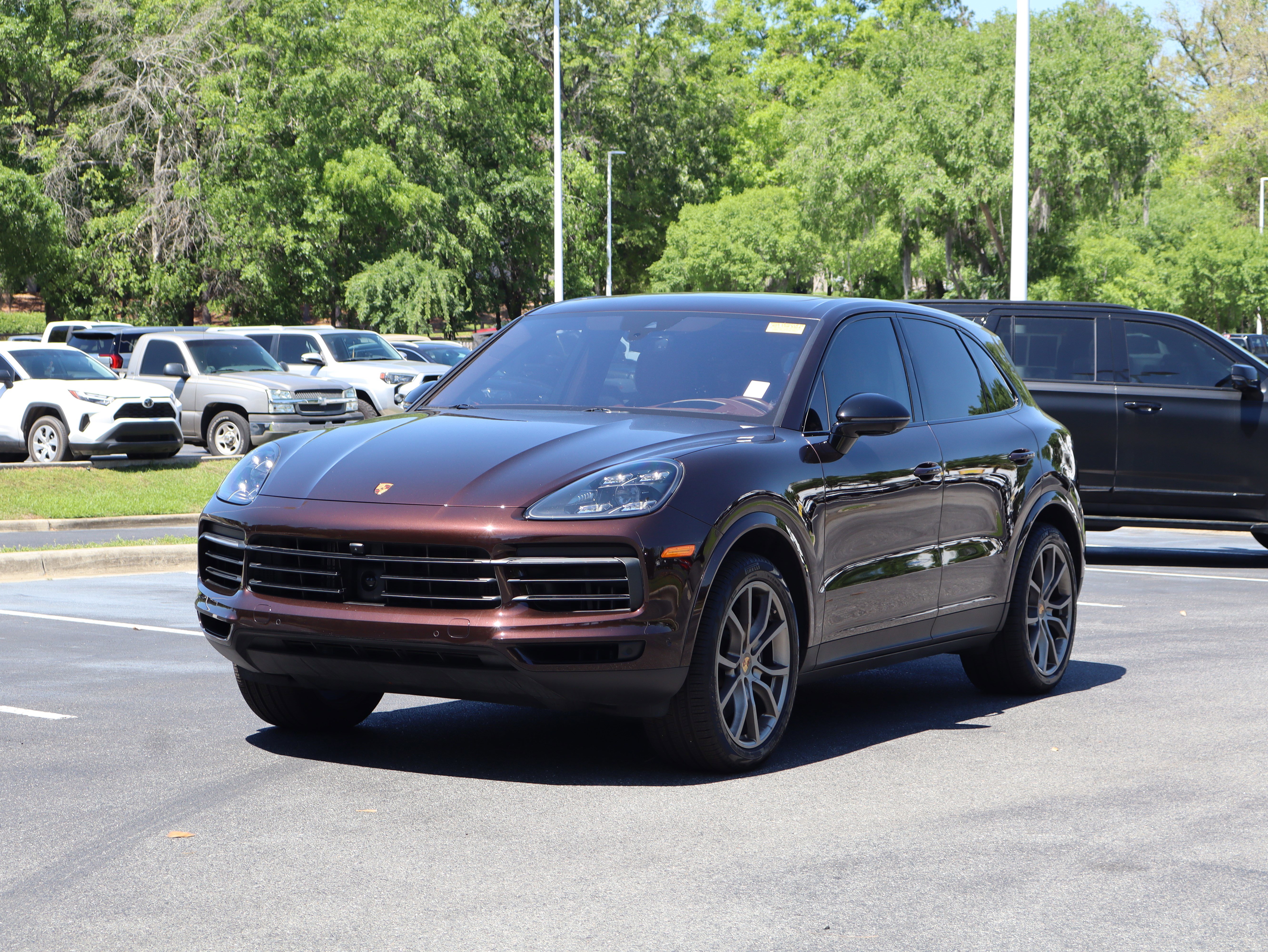 Used 2022 Porsche Cayenne AWD/4WD image 19