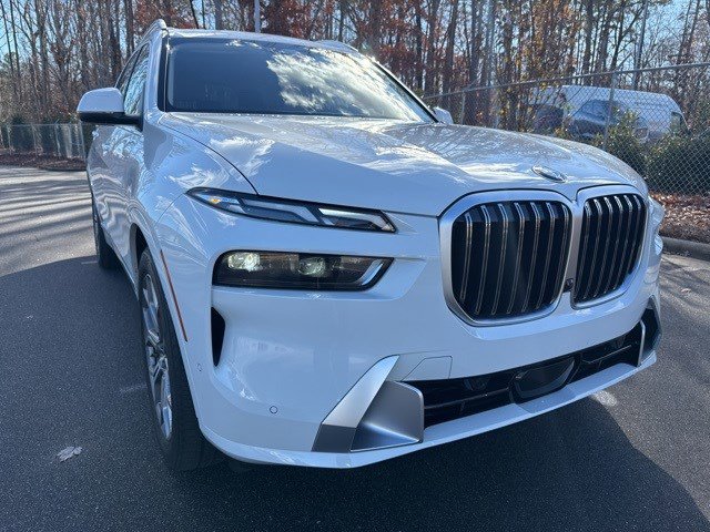 Certified 2024 BMW X7 xDrive40i w/ Premium Package image 4