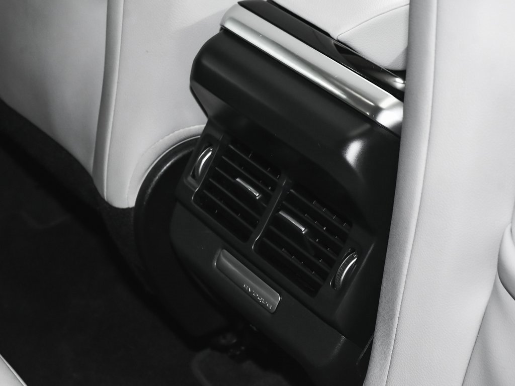 Used 2022 Land Rover Range Rover Evoque SE image 53