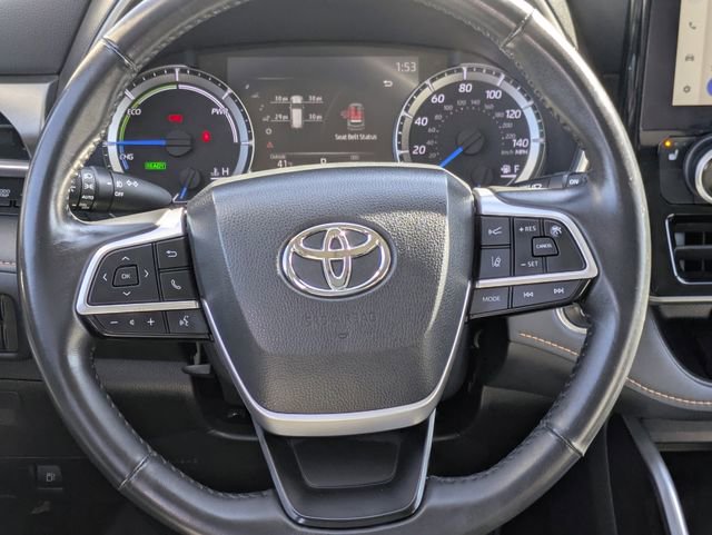 Used 2023 Toyota Highlander Bronze Edition image 13