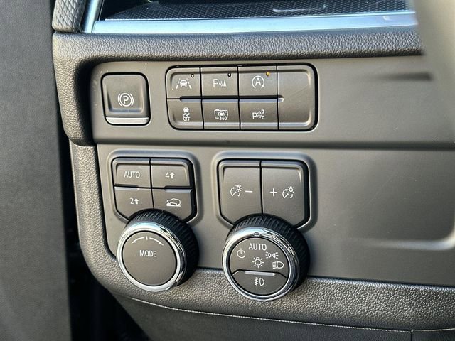 Used 2025 Chevrolet Tahoe RST image 17