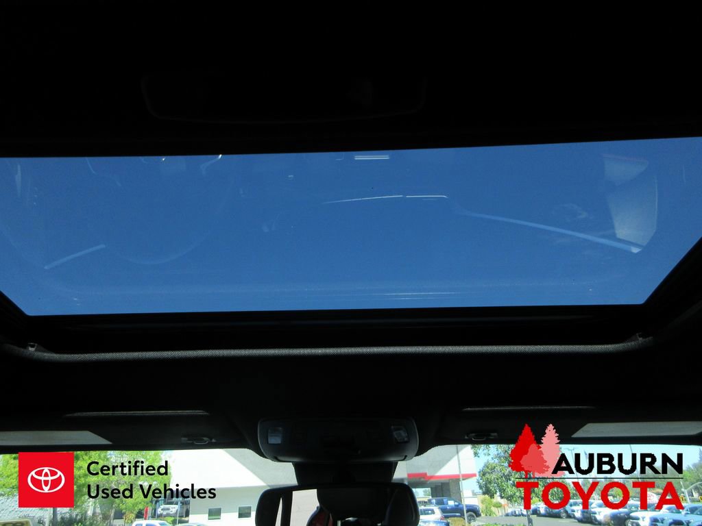 Certified 2025 Toyota Sienna XSE w/ XSE Premium Package image 33