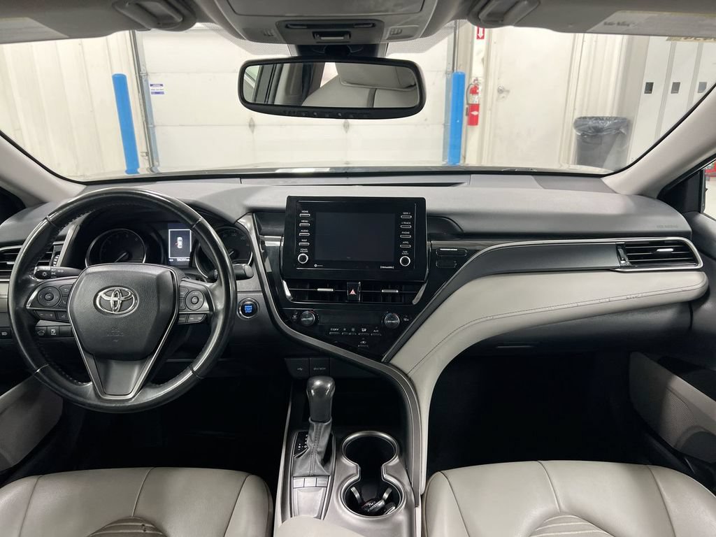 Used 2024 Toyota Camry SE w/ Convenience Package FWD image 10