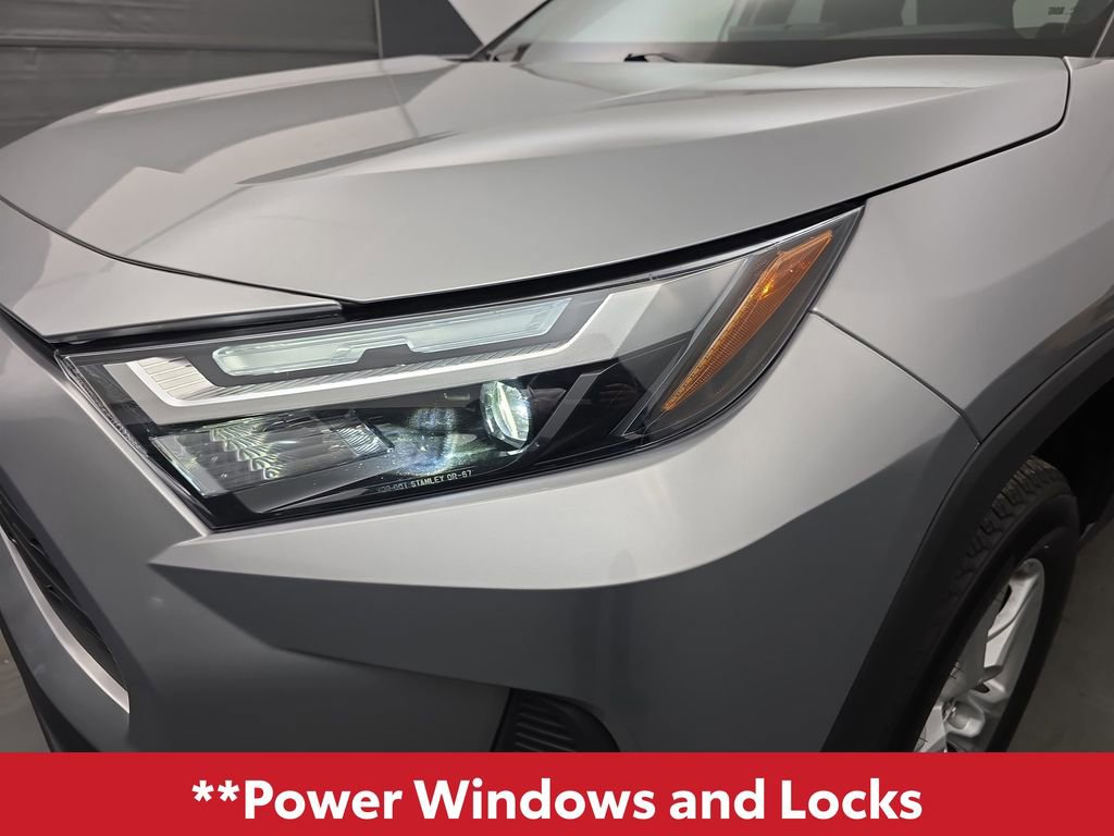 Used 2024 Toyota RAV4 XLE image 15