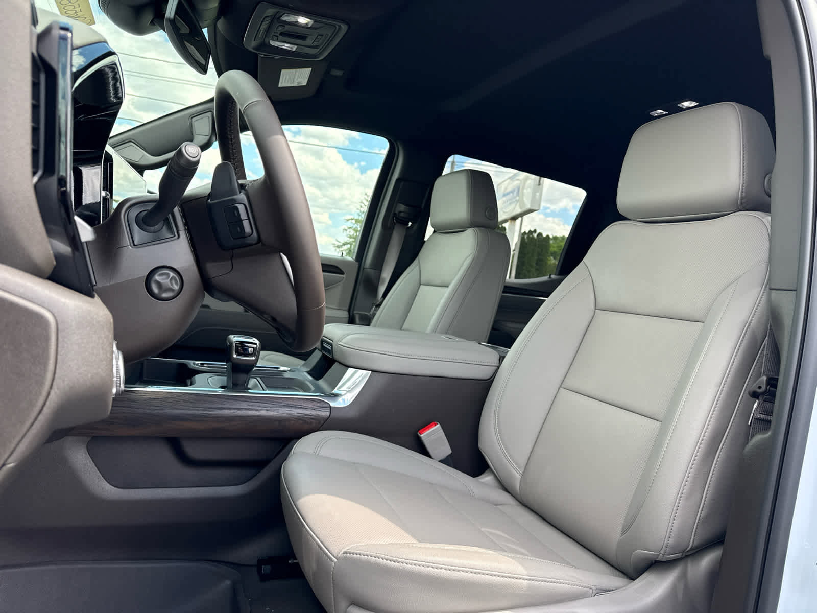 New 2026 GMC Sierra 1500 SLT w/ SLT Premium Plus Package AWD/4WD image 12