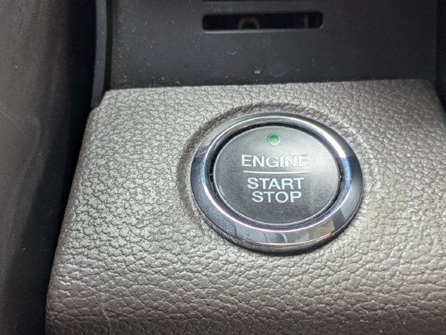 Used 2020 Ford Expedition Limited RWD image 37
