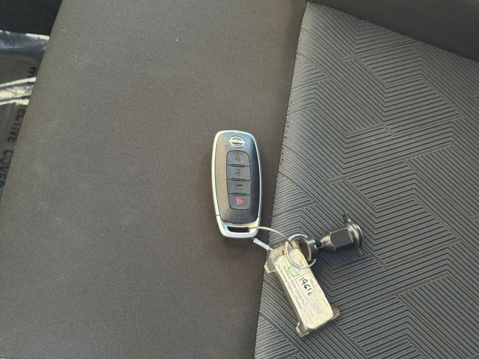 Used 2025 Nissan Versa SV image 21