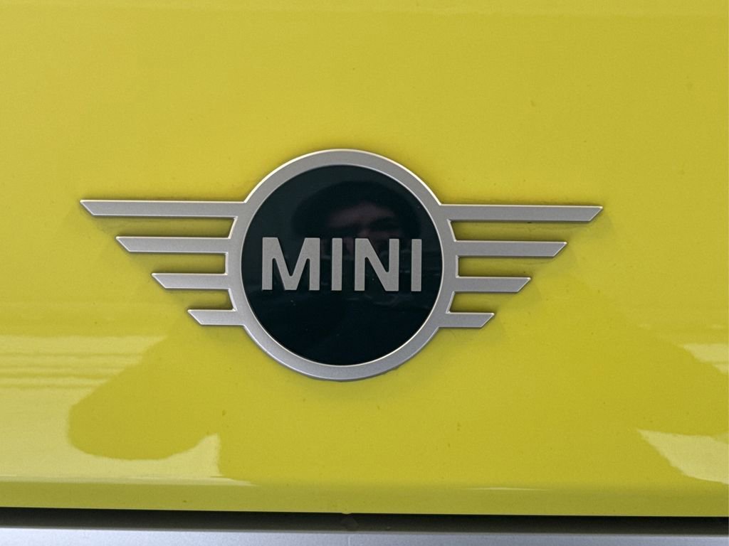 Used 2025 MINI Cooper S image 17