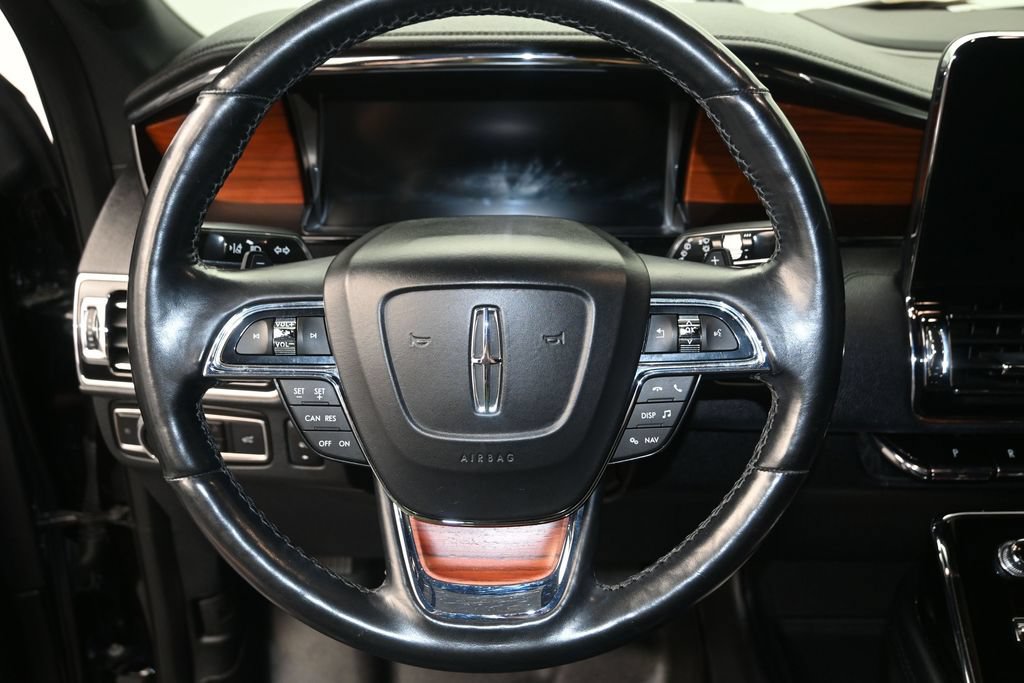 Used 2020 Lincoln Navigator L 4WD image 22