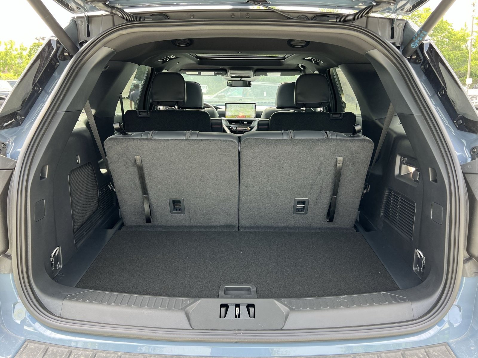 New 2026 Ford Explorer ST-Line w/ ST-Line Street Pack AWD/4WD image 27