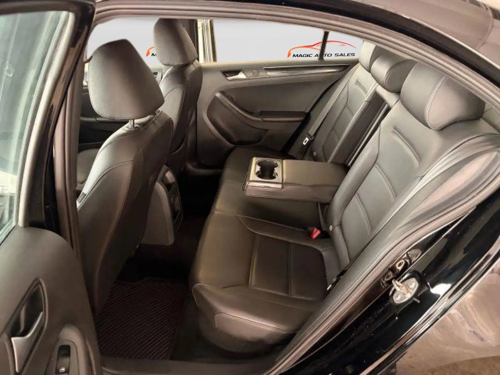 Used 2018 Volkswagen Jetta Sport image 12