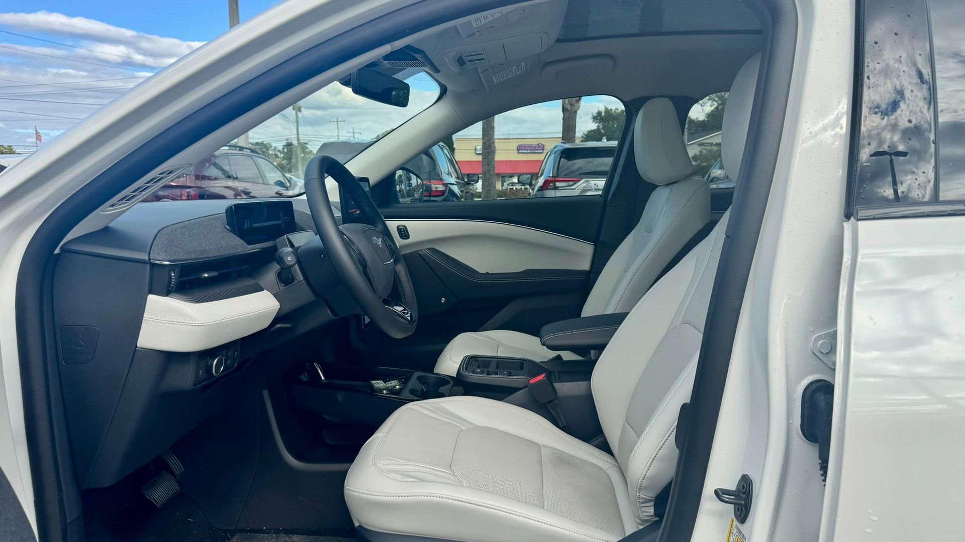 New 2025 Ford Mustang Mach-E Premium image 16