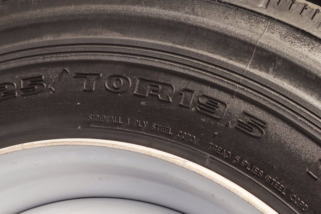 Used 2017 Ford F550 2WD Regular Cab Super Duty image 48