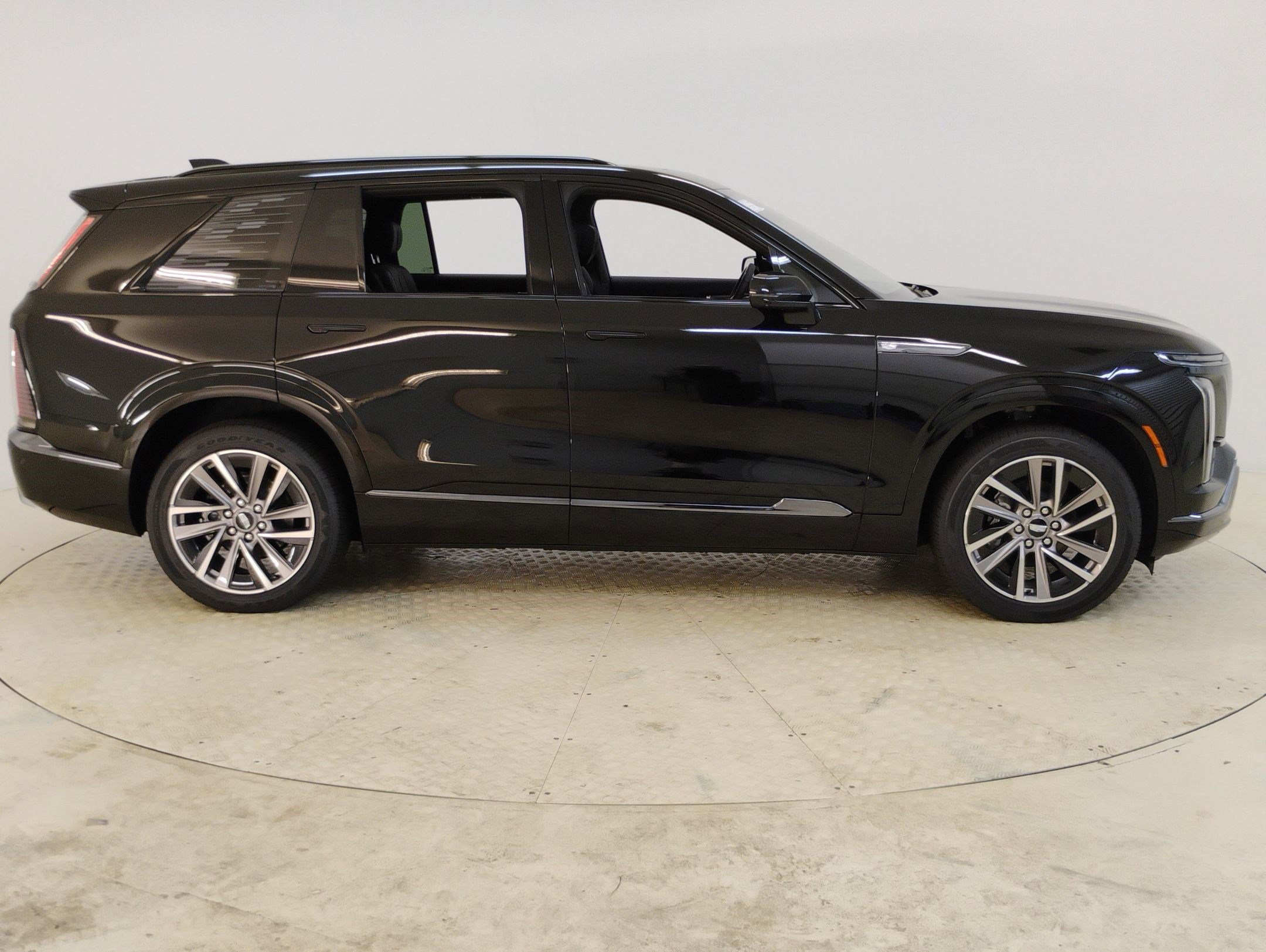 New 2026 Cadillac Vistiq Sport w/ LPO, Floor Liner Package image 8