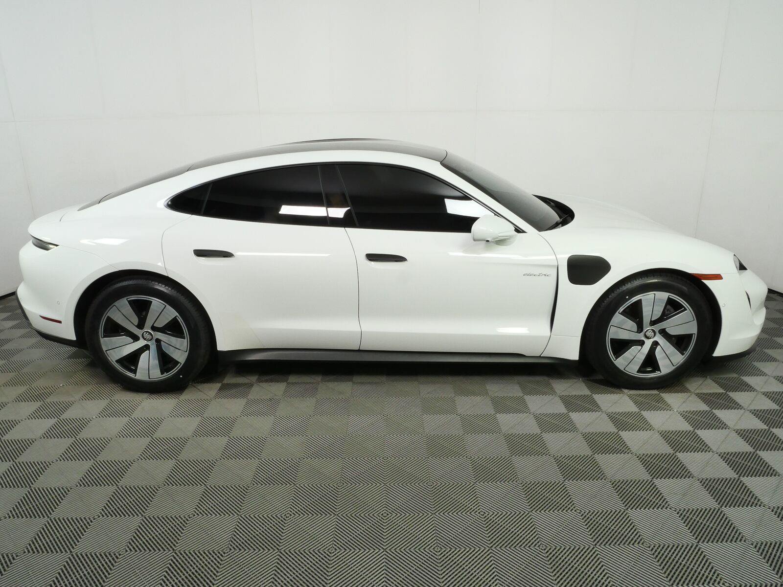Used 2023 Porsche Taycan RWD image 24