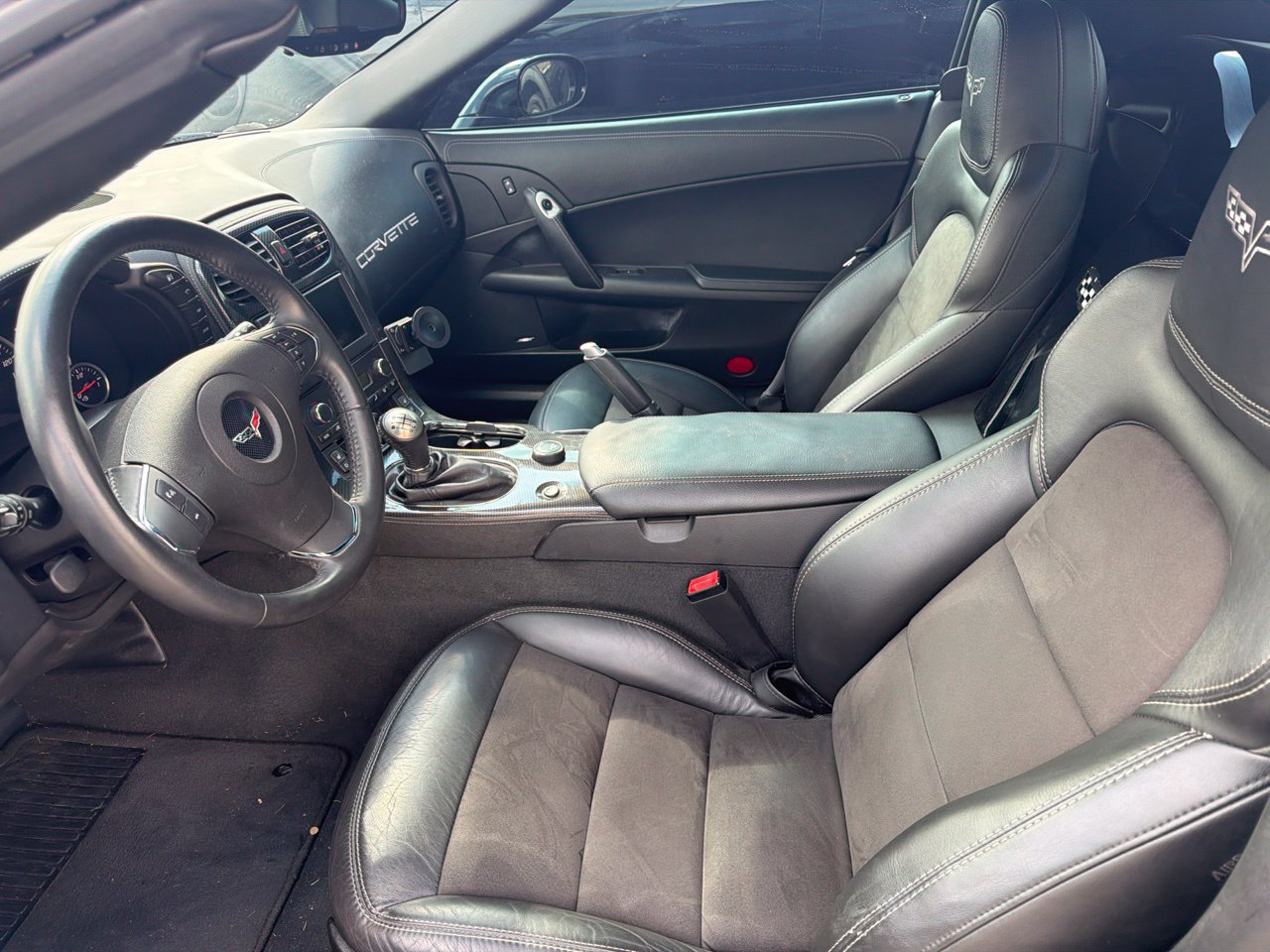 Used 2013 Chevrolet Corvette 427 w/ 1SC Preferred Equipment Group RWD image 4