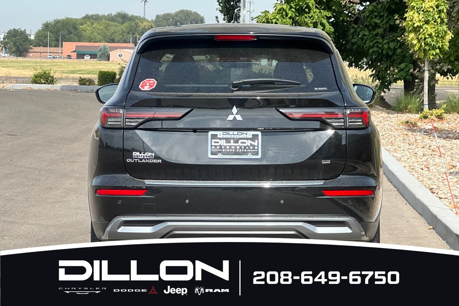 Used 2025 Mitsubishi Outlander SE AWD/4WD image 5