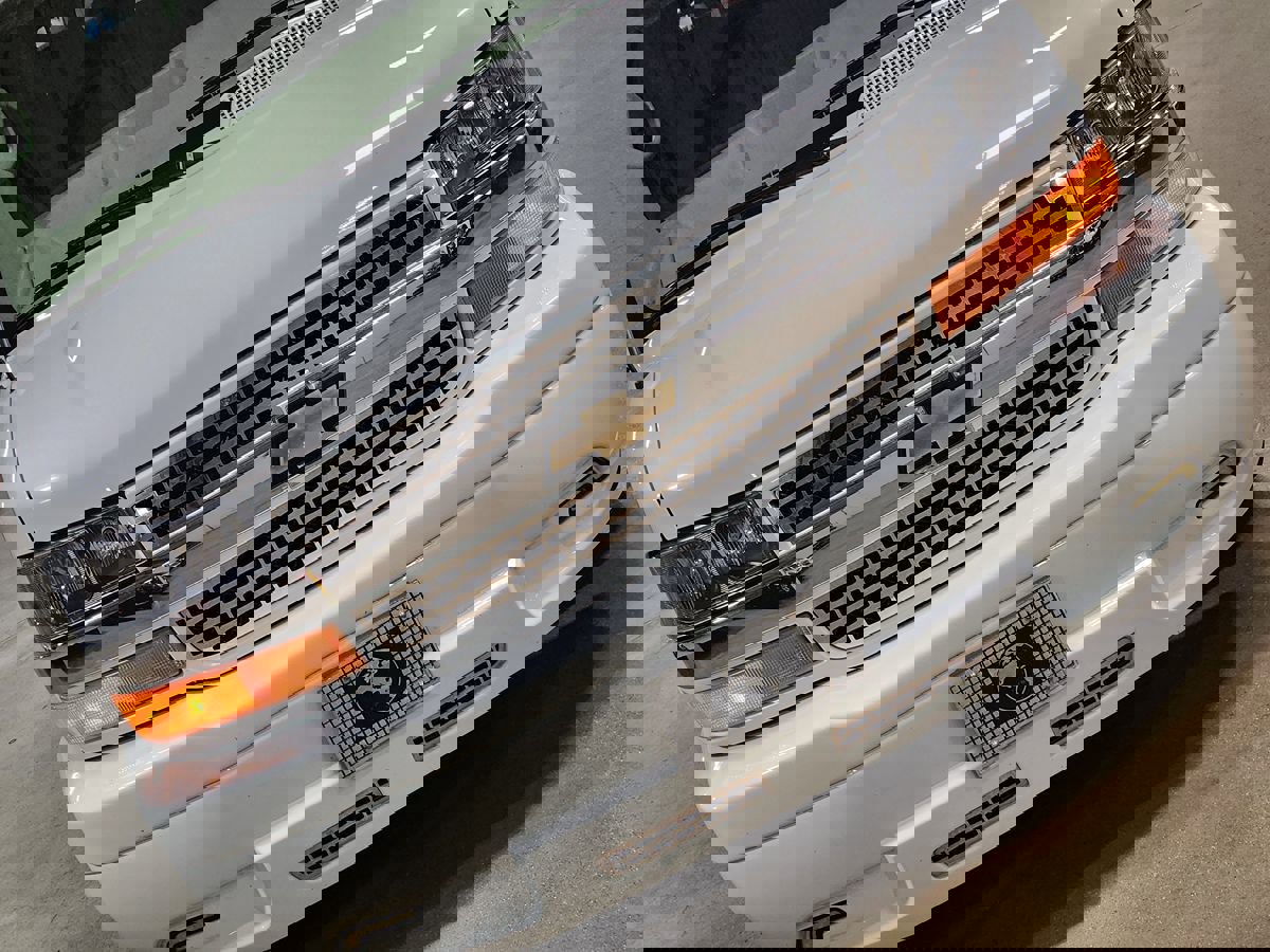 Used 2015 Chevrolet Express 2500 image 17