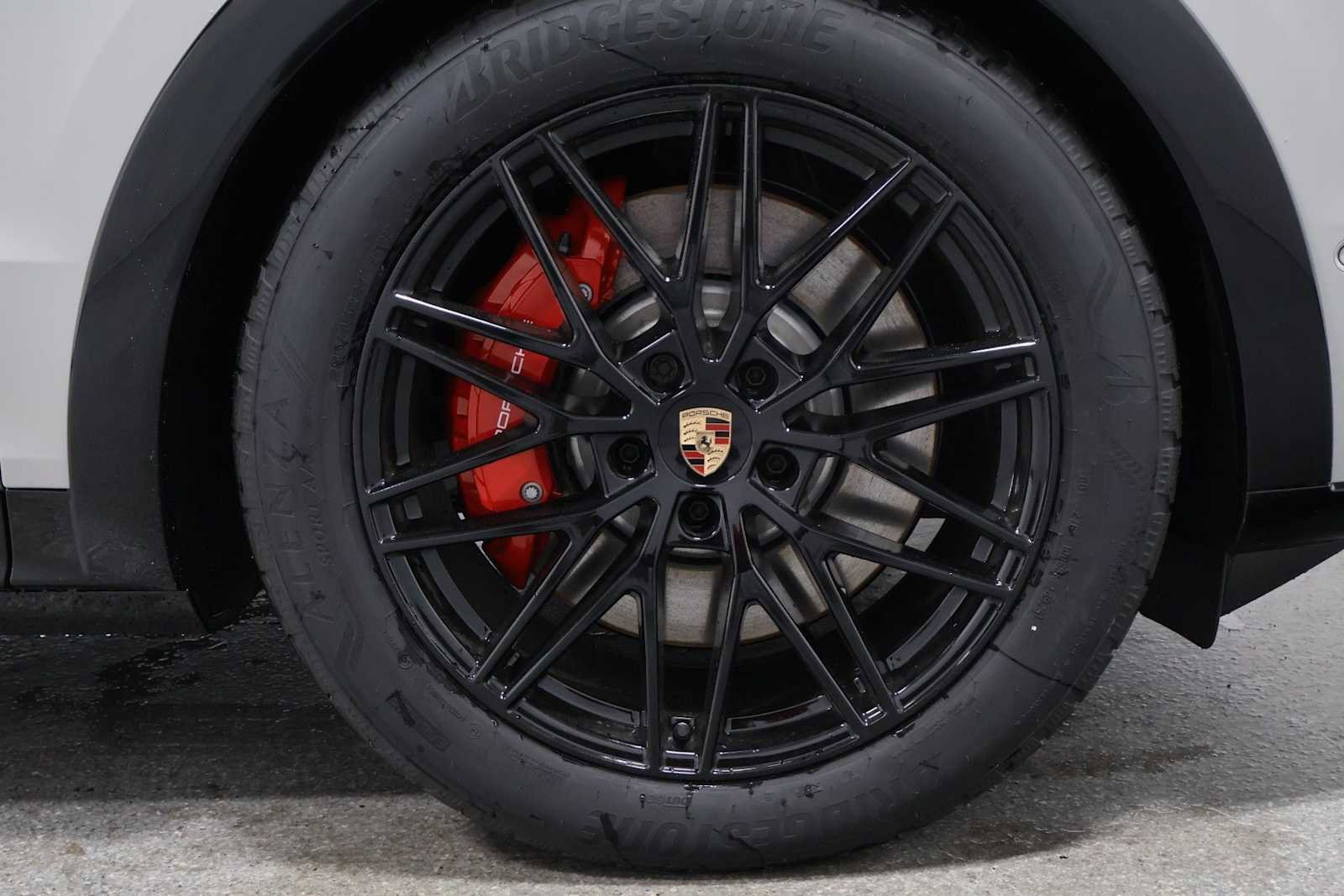 New 2026 Porsche Cayenne GTS AWD/4WD image 12