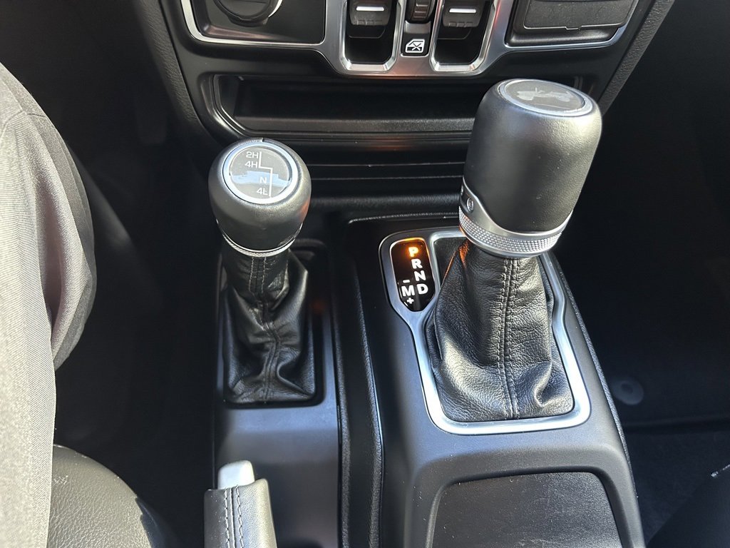 Used 2022 Jeep Wrangler Unlimited Sahara image 24