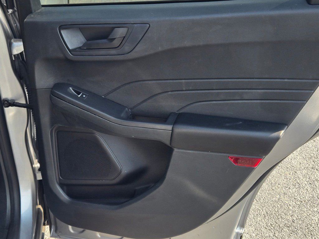 Used 2022 Ford Escape SE w/ SE Sport Appearance Package FWD image 7