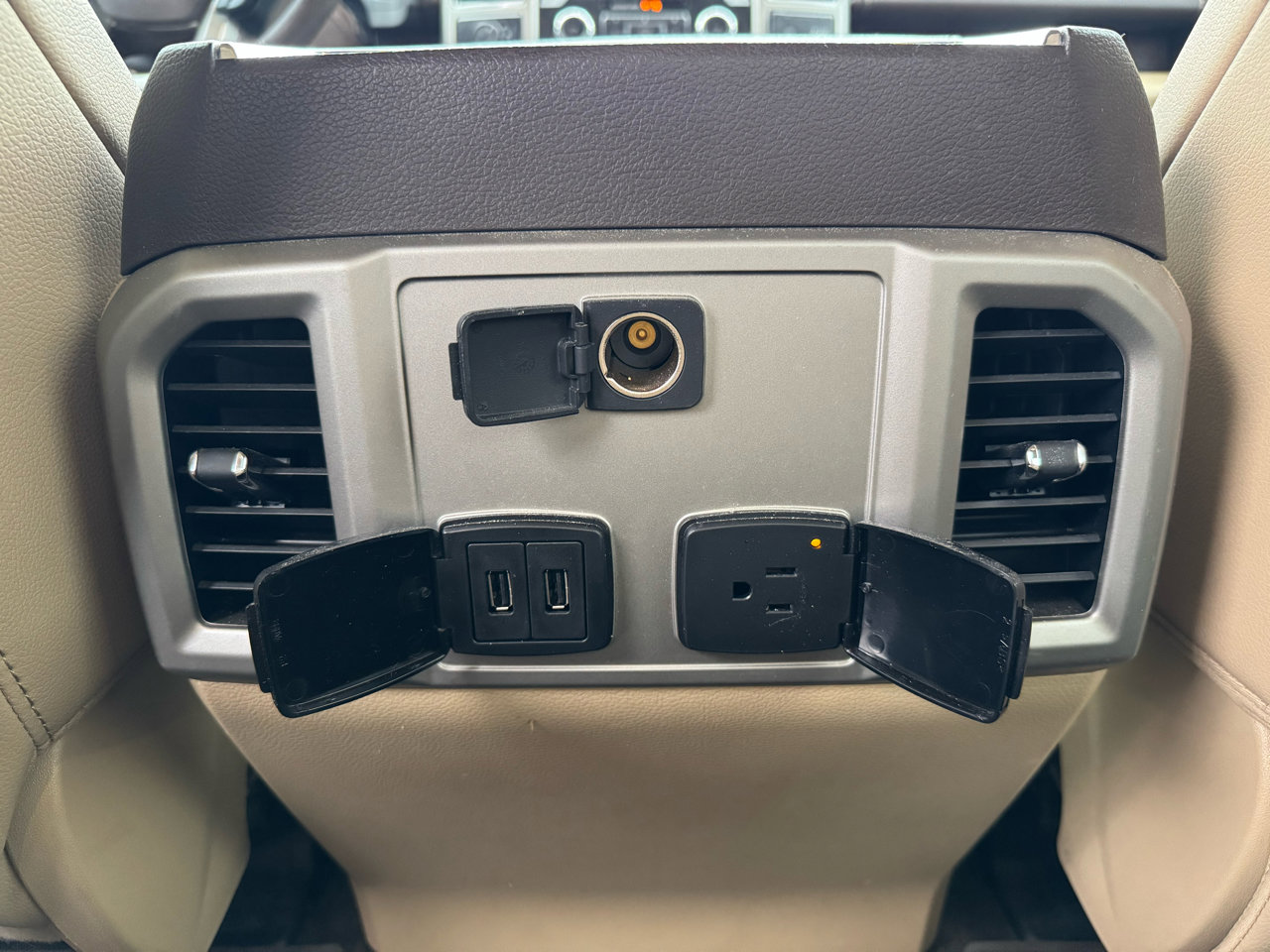 Used 2020 Ford F150 Lariat w/ Equipment Group 501A Mid image 10