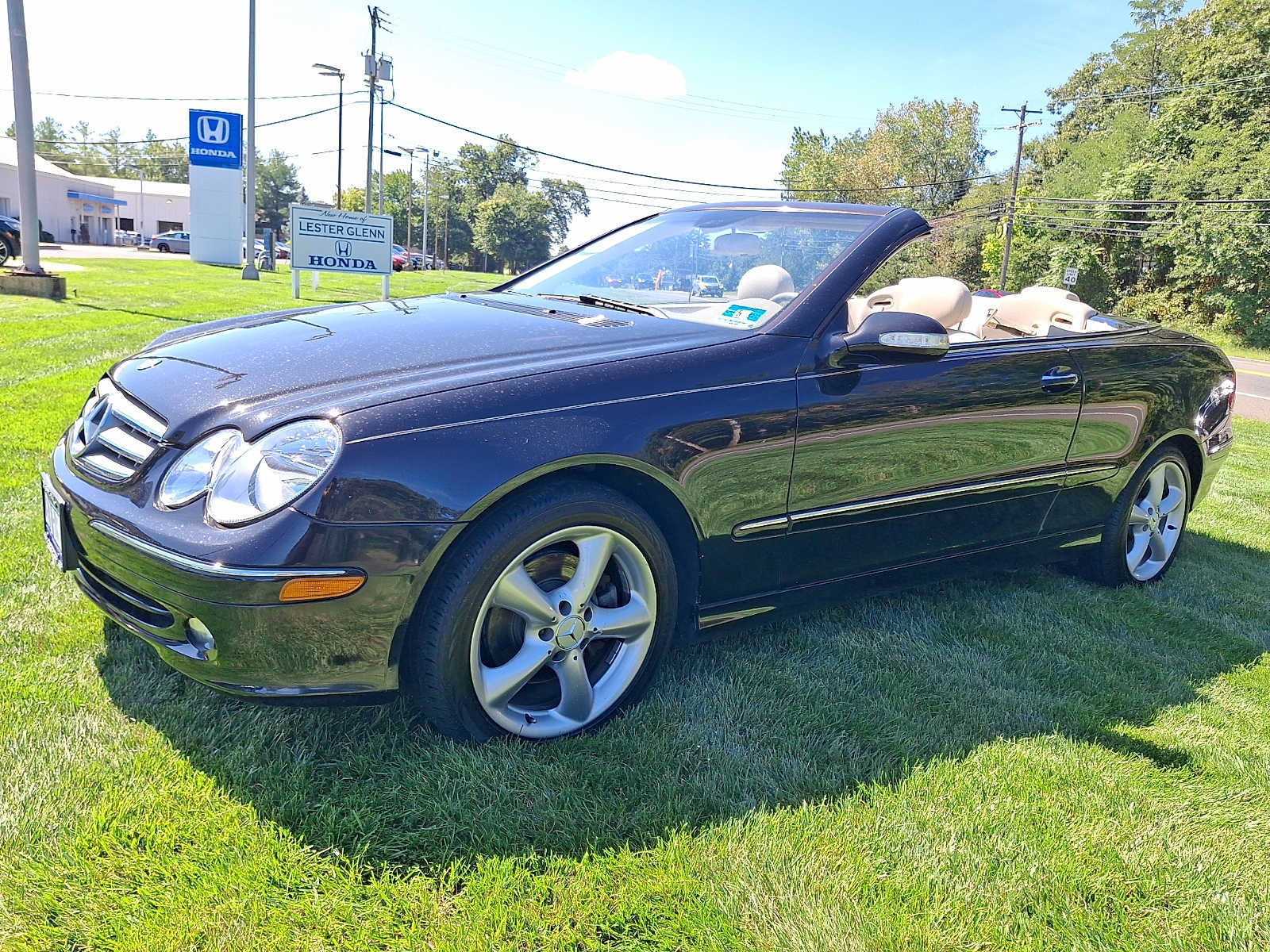 Used 2005 Mercedes-Benz CLK 320 Cabriolet image 3