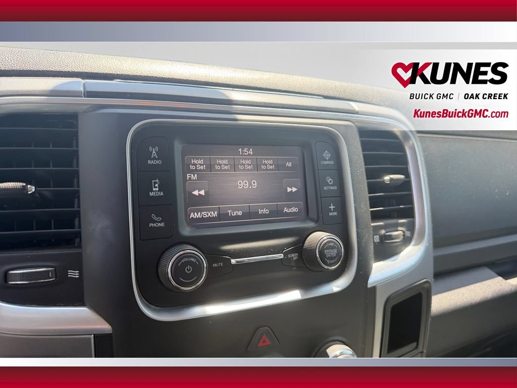 Used 2022 RAM 1500 Classic SLT AWD/4WD image 26