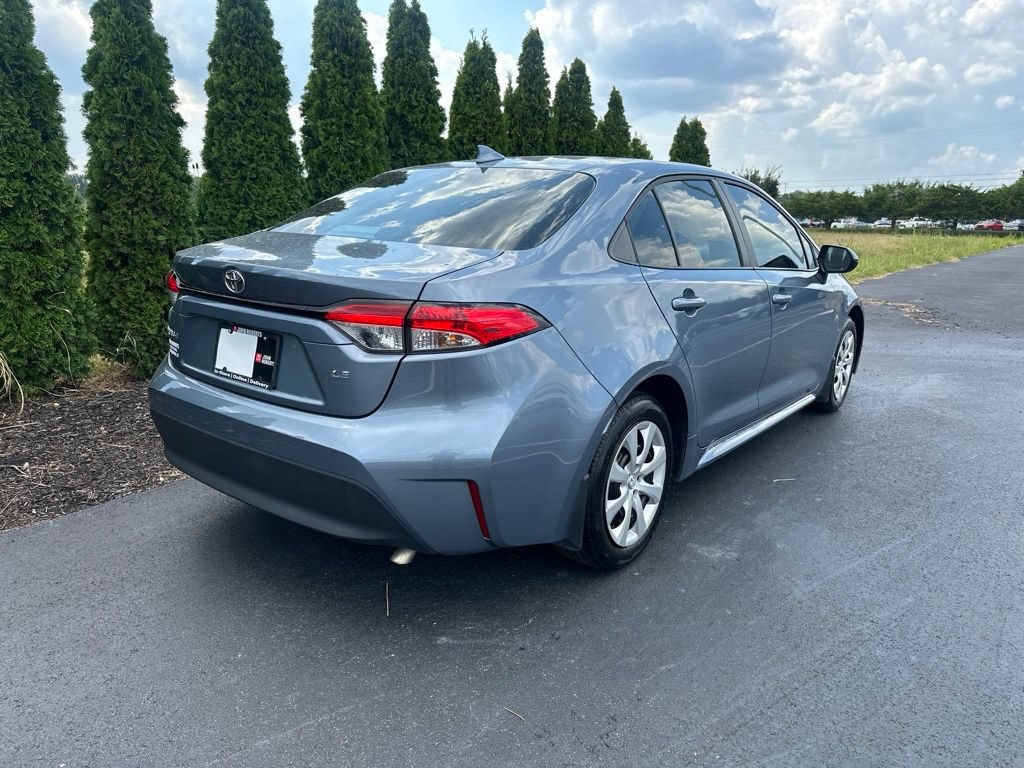 Certified 2025 Toyota Corolla LE FWD image 7