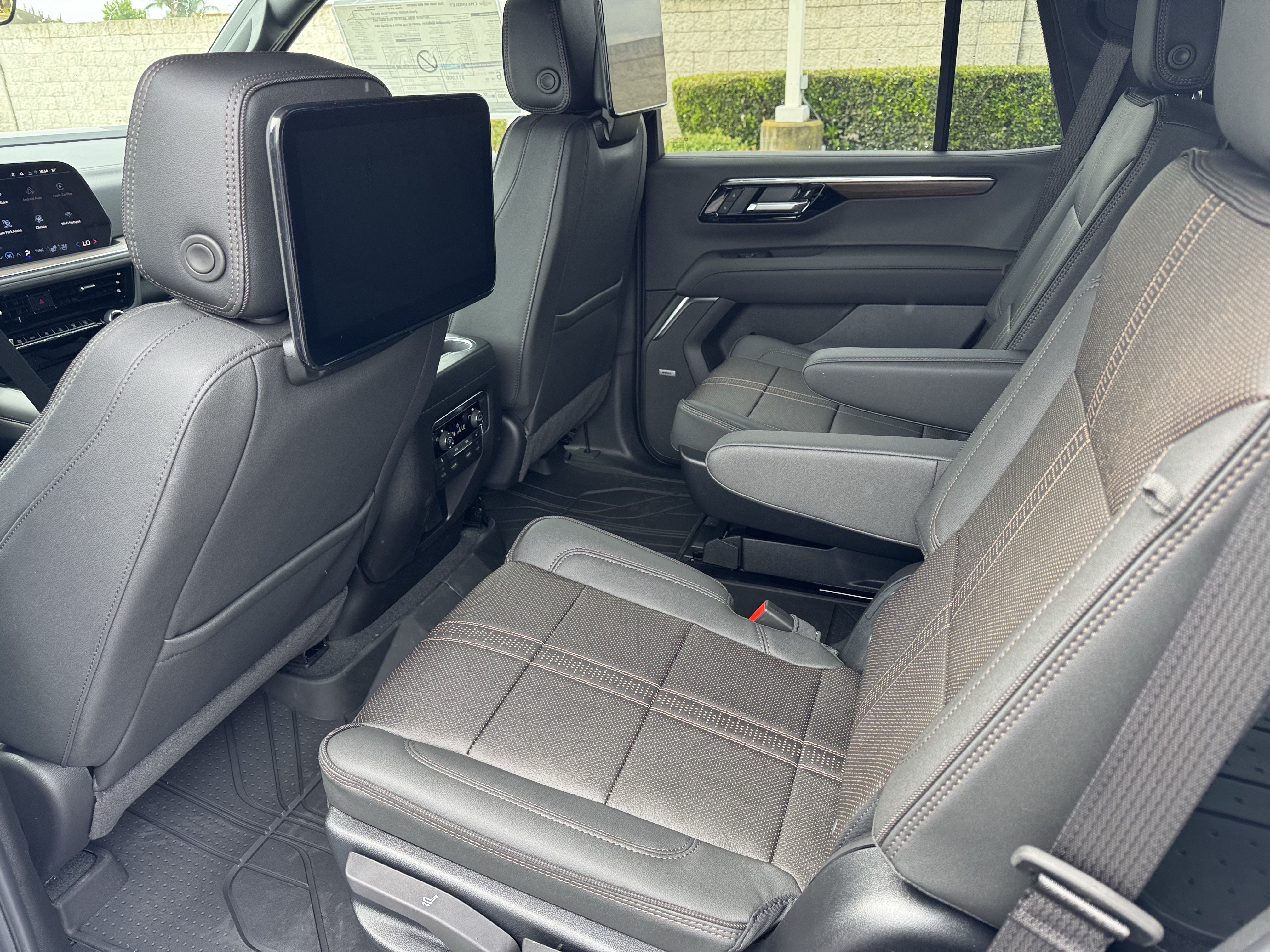 New 2026 Chevrolet Tahoe High Country AWD/4WD image 15