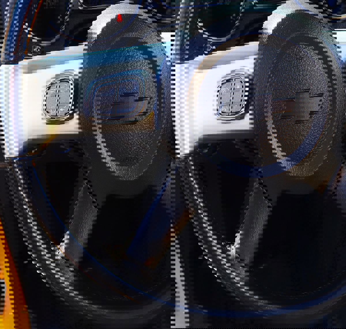 Used 2005 Chevrolet SSR w/ Preferred Equipment Group image 43