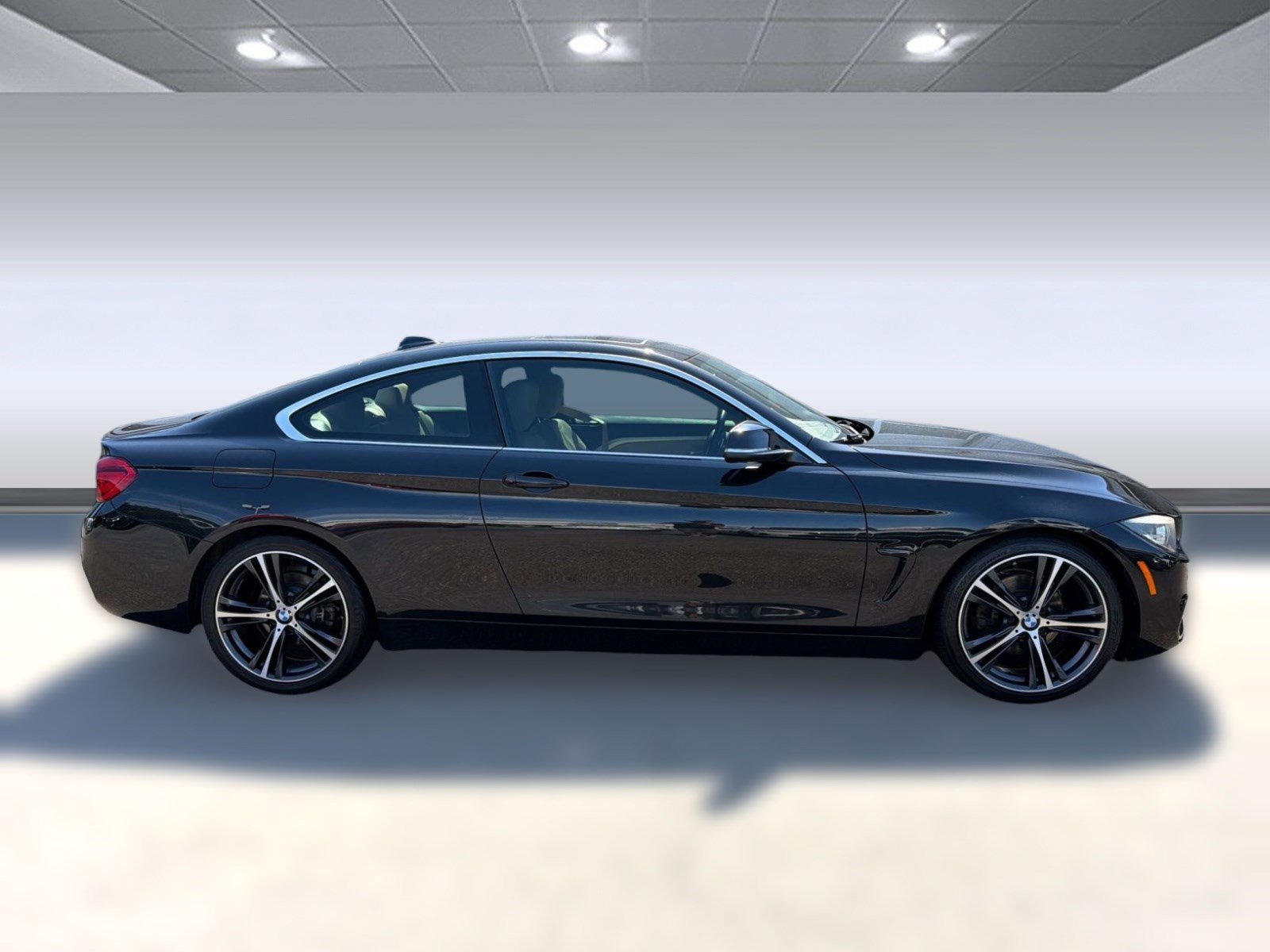 Used 2019 BMW 430i Coupe w/ Convenience Package RWD image 8