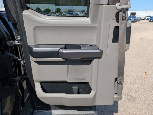 Used 2019 Ford F150 XLT w/ Equipment Group 302A Luxury AWD/4WD image 33