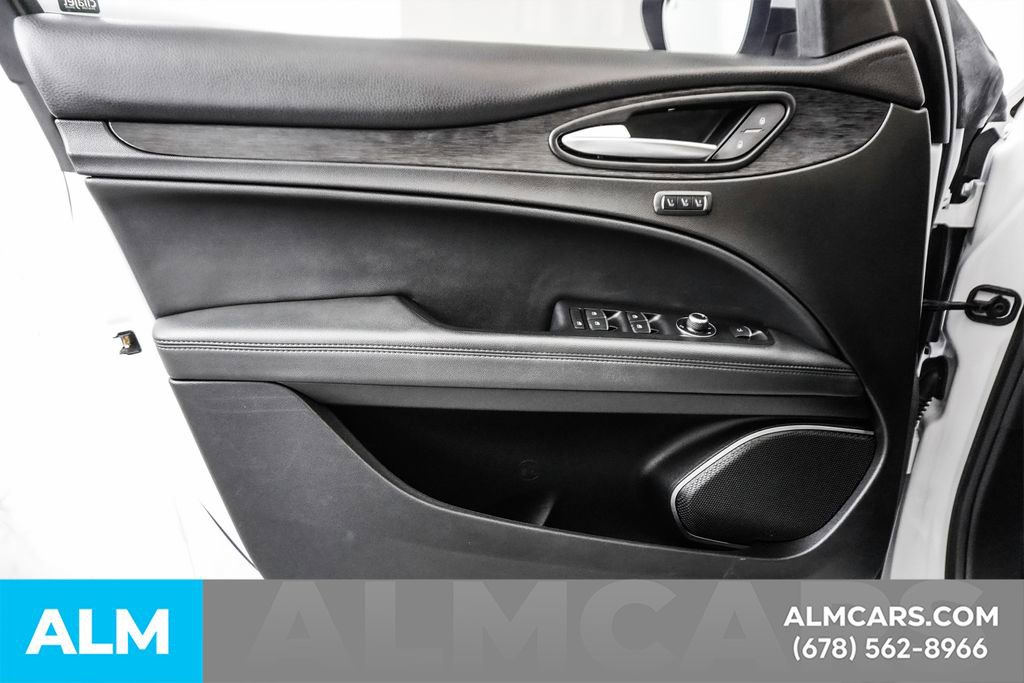 Used 2022 Alfa Romeo Stelvio Sprint image 49