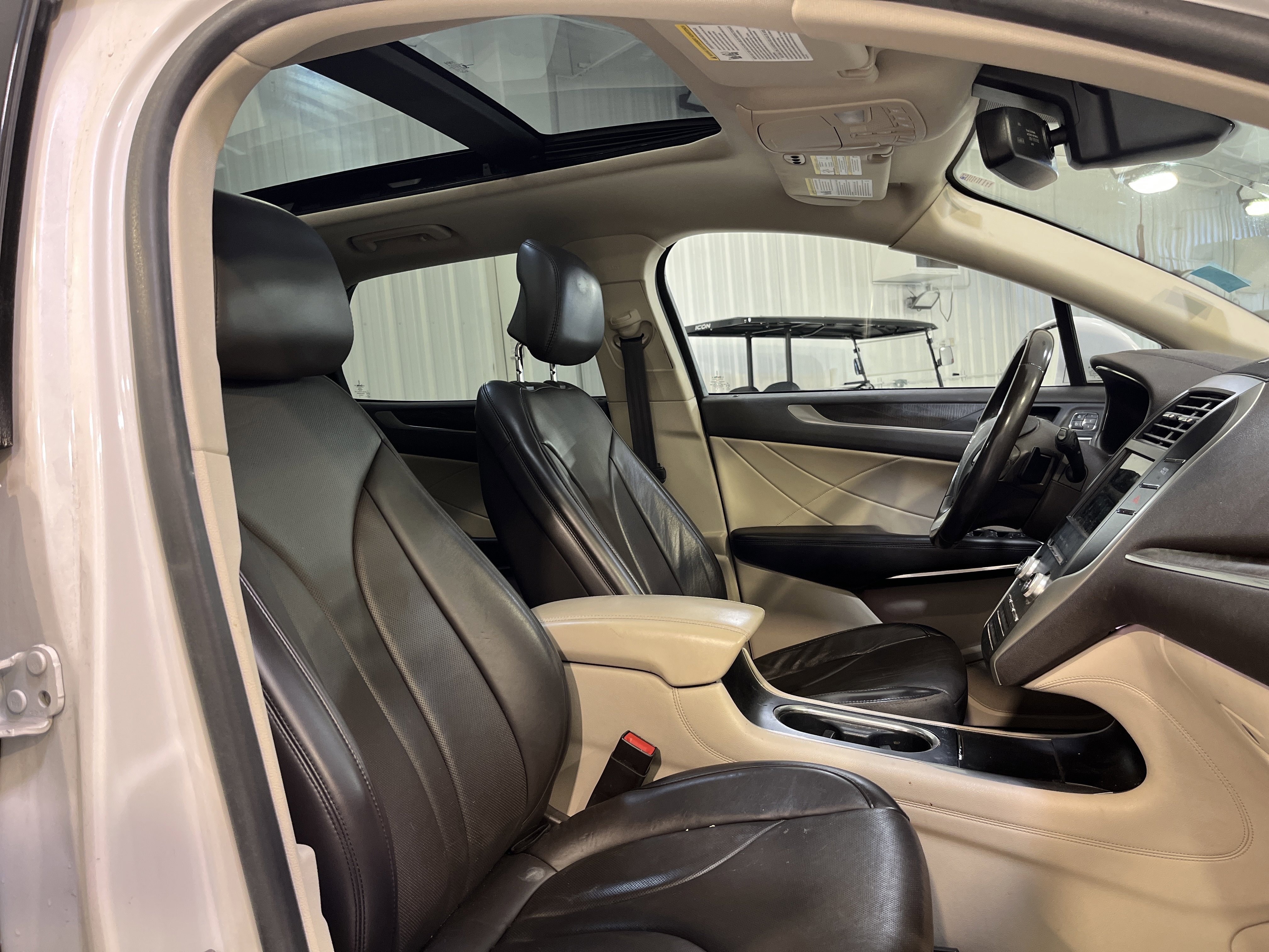 Used 2019 Lincoln MKC Reserve w/ MKC Climate Package image 16