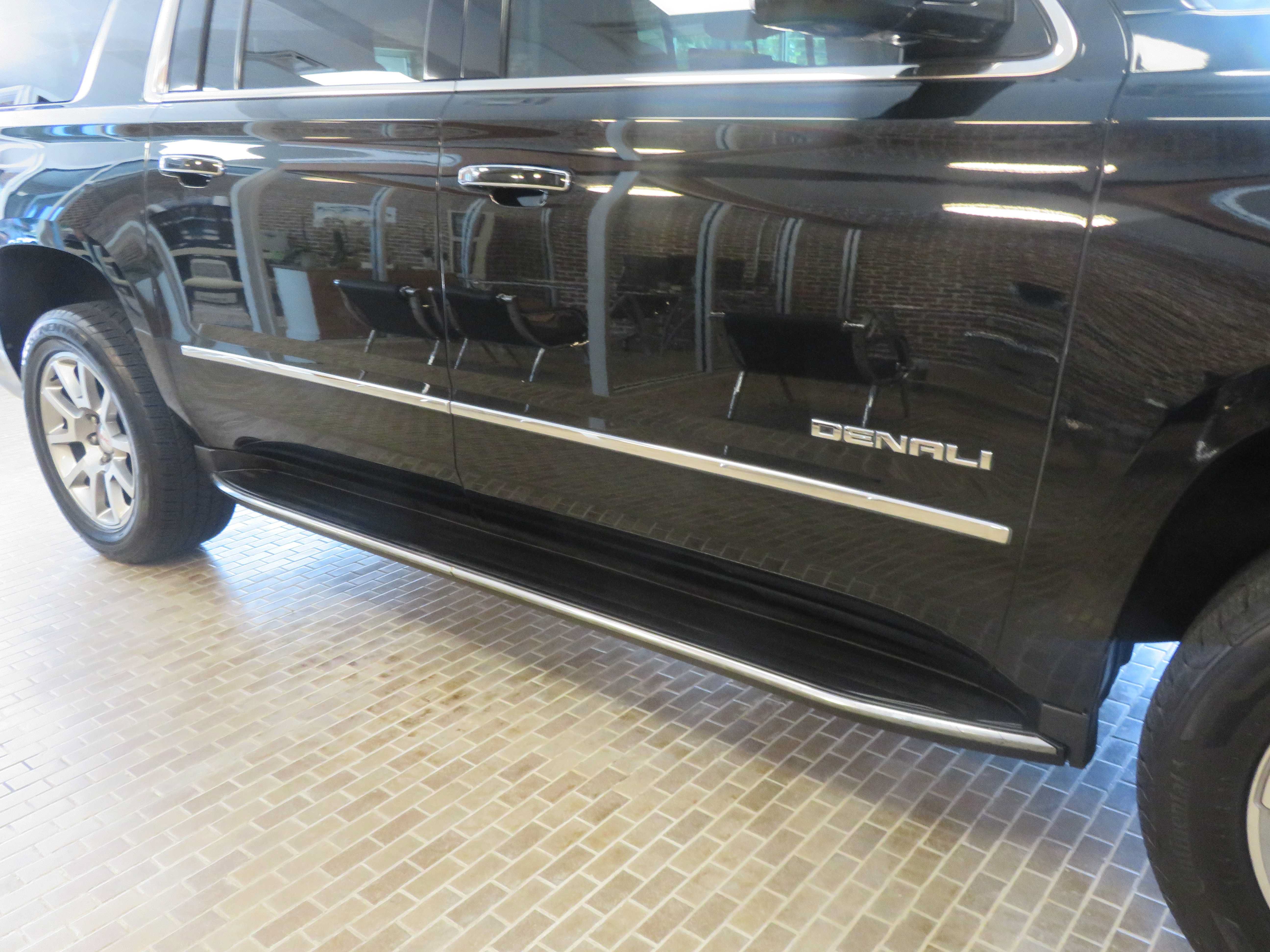 Used 2019 GMC Yukon XL Denali AWD/4WD image 72