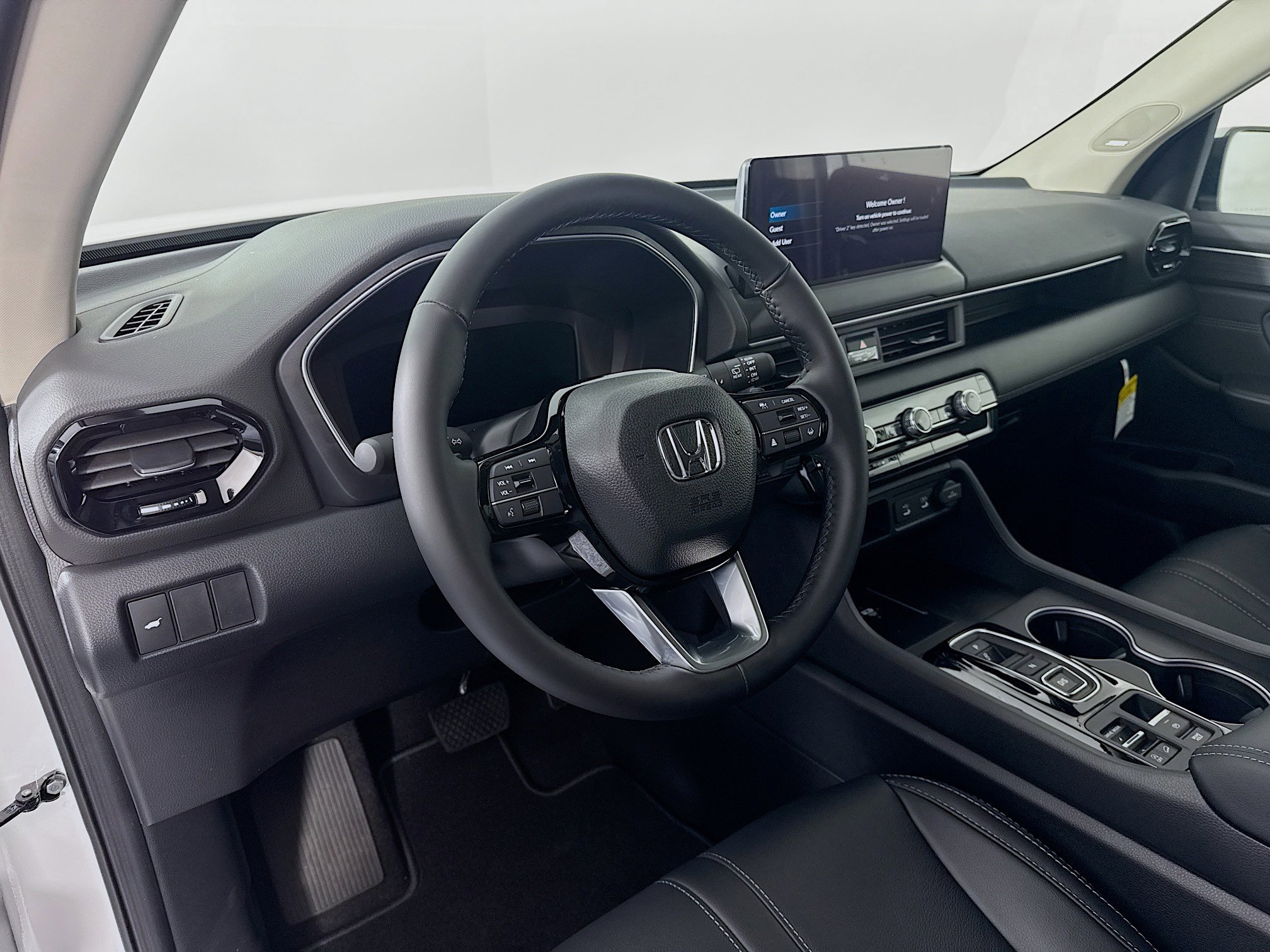 New 2026 Honda Pilot Touring image 9