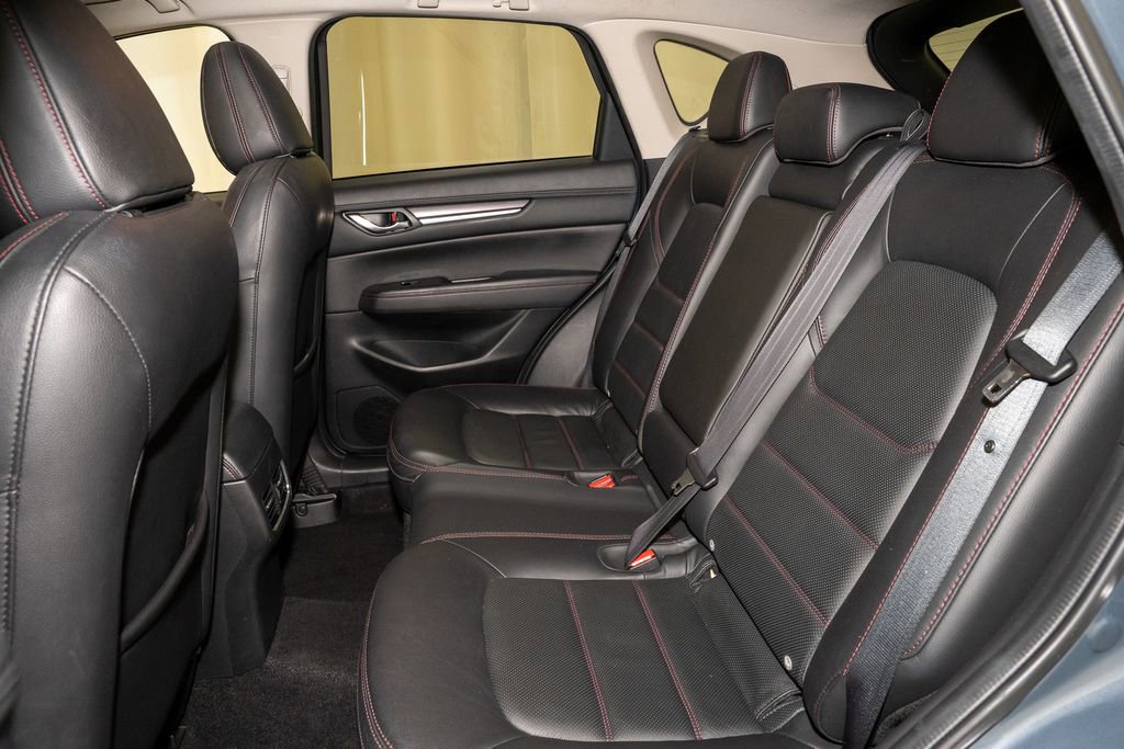 Used 2024 MAZDA CX-5 Carbon Edition image 8