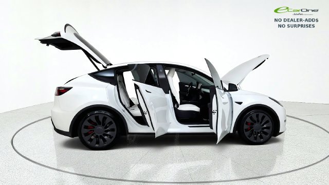 Used 2025 Tesla Model Y Performance AWD/4WD image 19