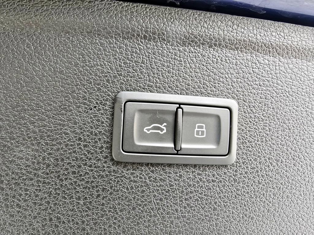 Used 2023 Audi Q5 2.0T Premium Plus w/ Premium Plus Package AWD/4WD image 33