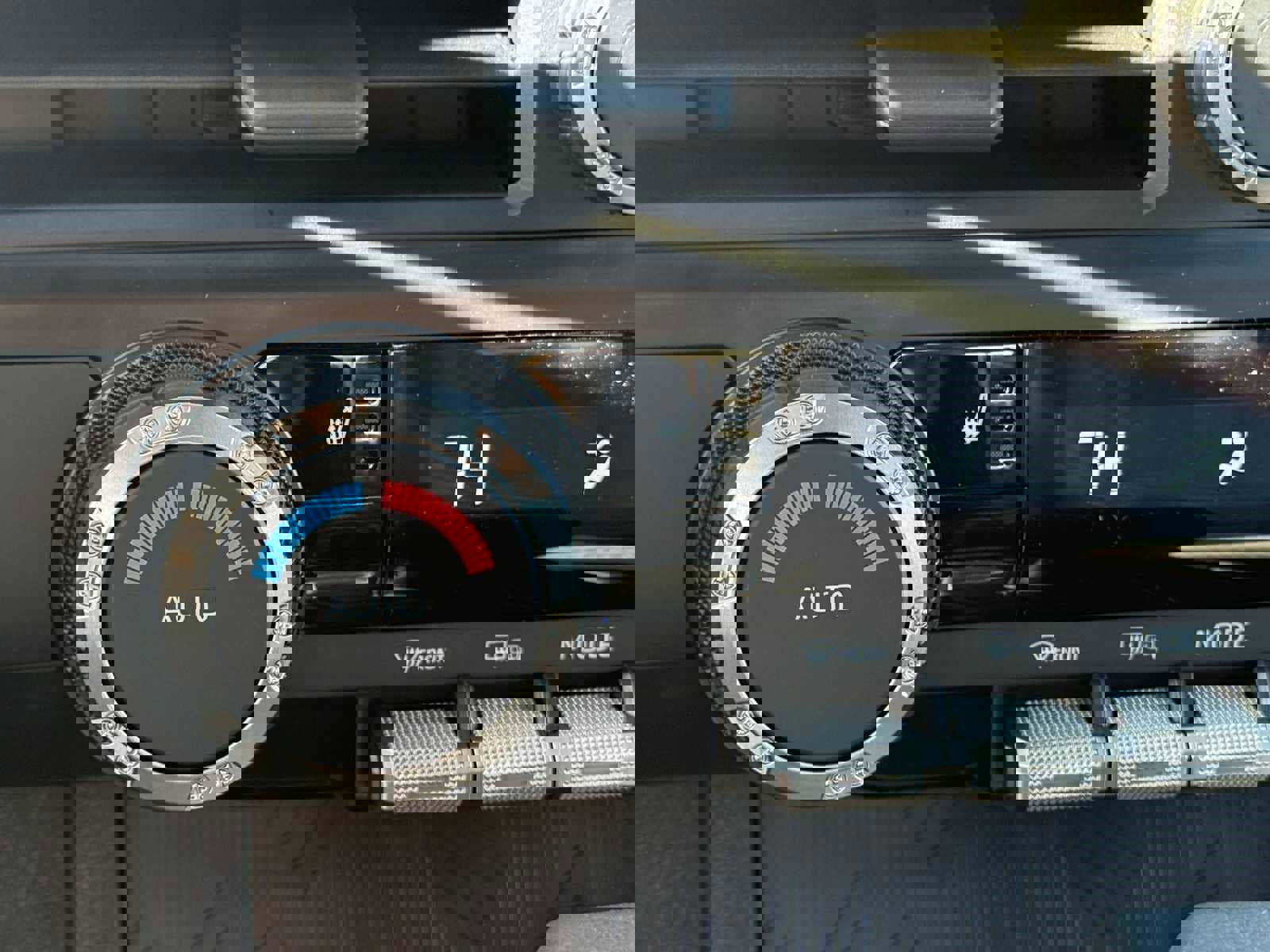 New 2025 Toyota Tacoma TRD Off-Road image 15