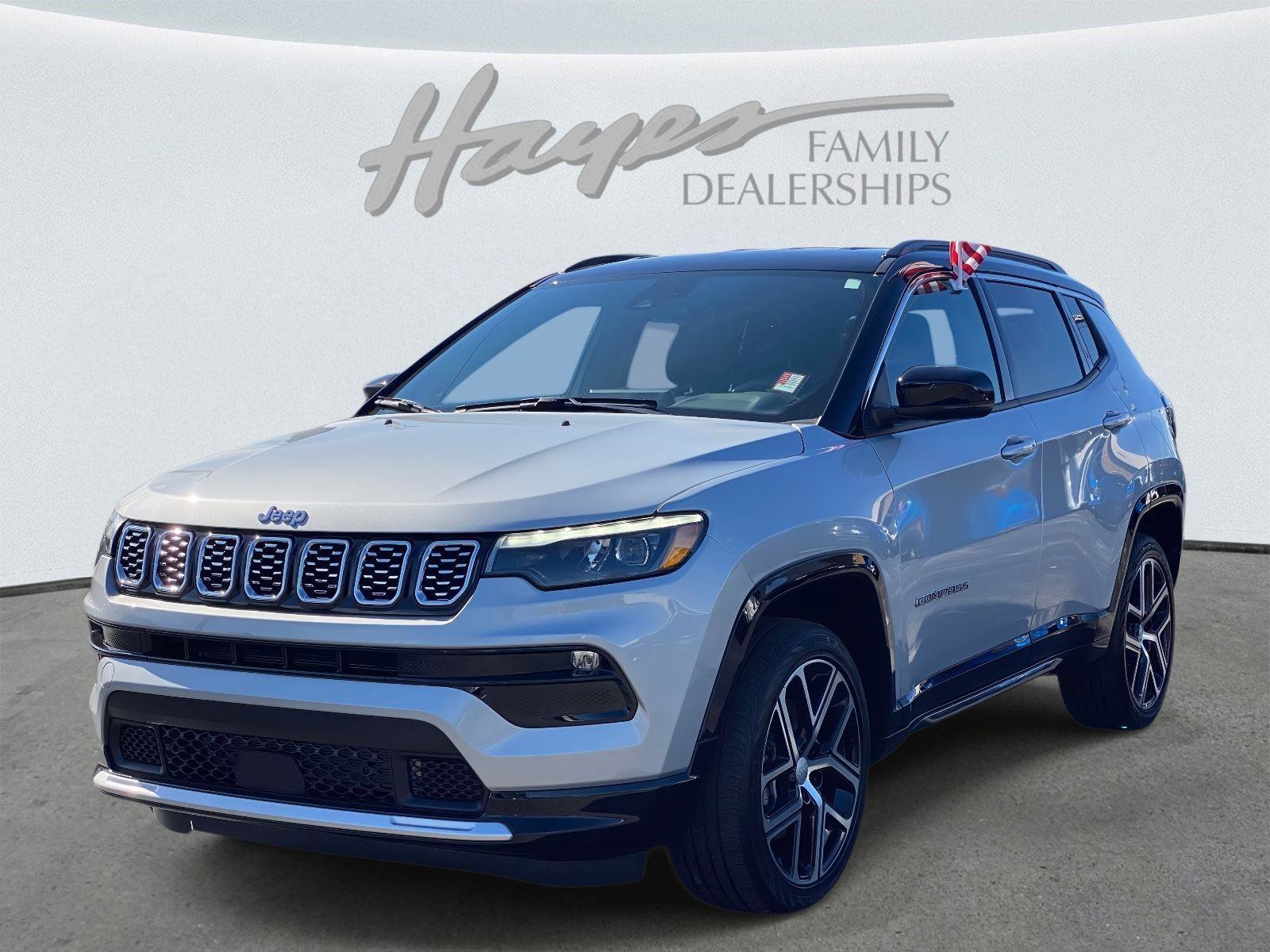 Used 2024 Jeep Compass Limited w/ Elite Group image 18